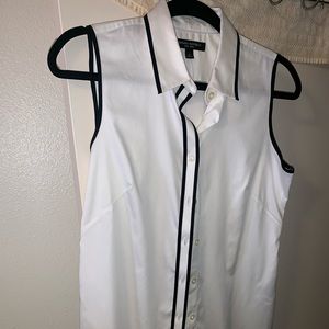 Banana Republic Collared Sleeveless Button Down